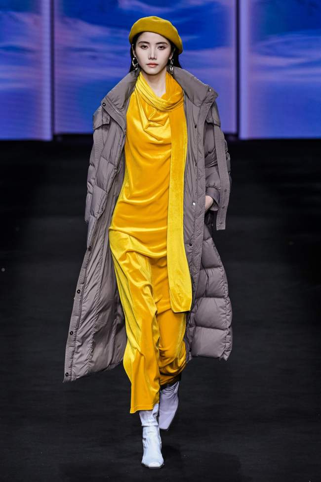 织暖秘境：SANI时装秀诠释自然生命力的温暖美学-美派服饰网(图12)