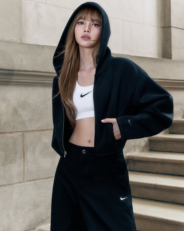 LISA与Nike正式官宣合作，BLACKPINK成员运动品牌布局完整-美派服饰网(图3)