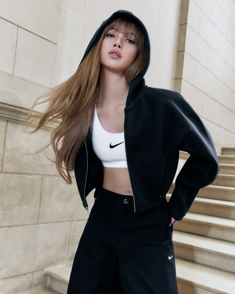 LISA与Nike正式官宣合作，BLACKPINK成员运动品牌布局完整-美派服饰网(图4)