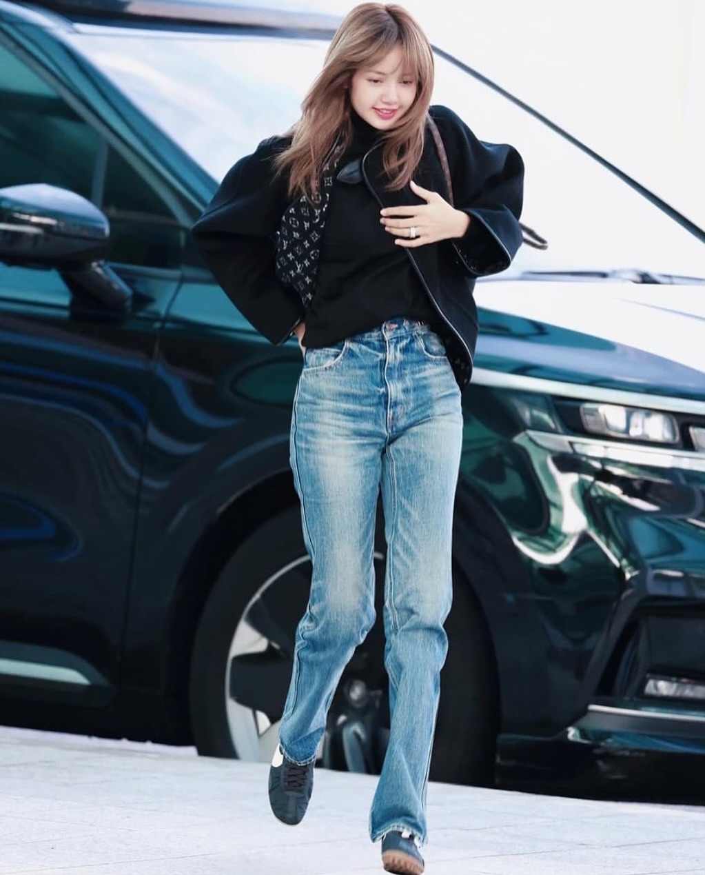 LISA与Nike正式官宣合作，BLACKPINK成员运动品牌布局完整-美派服饰网(图13)