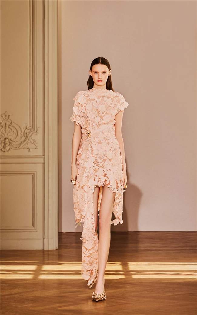 境中花映艺术时装大秀巴黎上演 重塑当代女性奢雅精神-美派服饰网(图18)