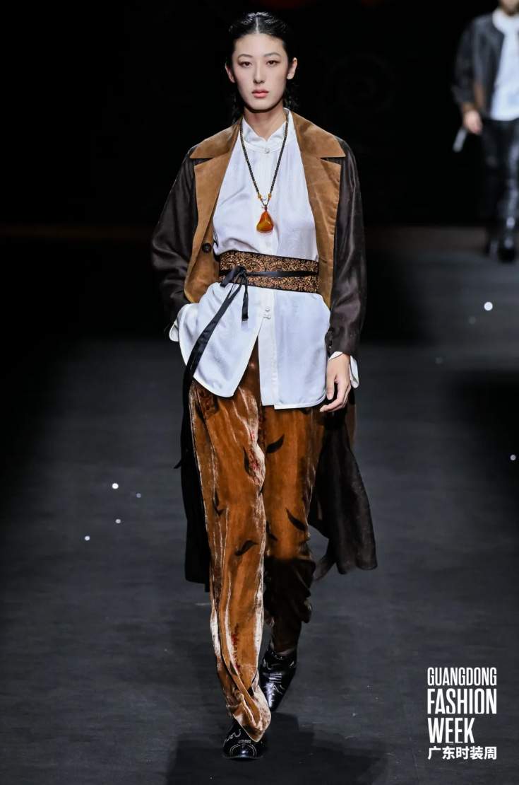 广东纺织服装非遗推广大使发布 非遗时尚融合创新引领产业升级-美派服饰网(图7) 广东纺织服装非遗推广大使发布 非遗时尚融合创新引领产业升级-美派服饰网(图7)