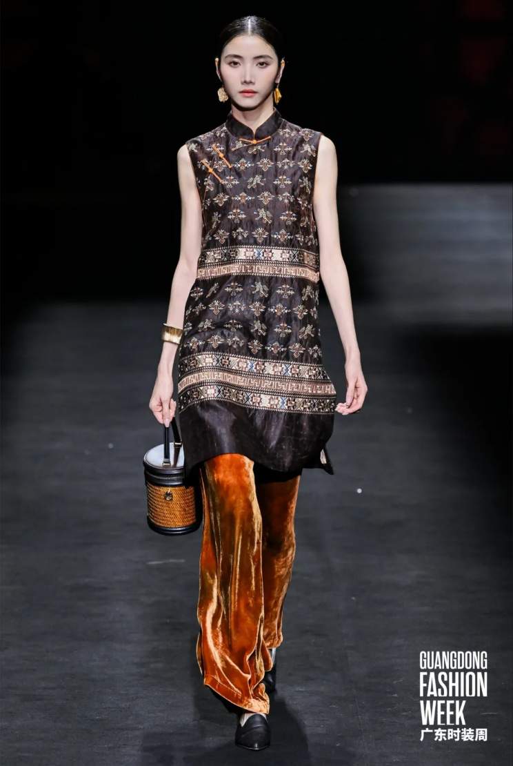 广东纺织服装非遗推广大使发布 非遗时尚融合创新引领产业升级-美派服饰网(图9) 广东纺织服装非遗推广大使发布 非遗时尚融合创新引领产业升级-美派服饰网(图9)