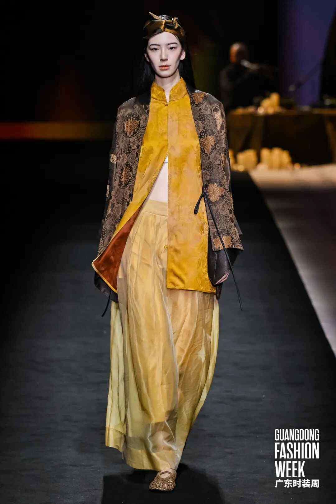 非遗国风服饰品牌曼陀心亮相广东时装周,展现东方美学新时尚-美派服饰网(图7) 图片