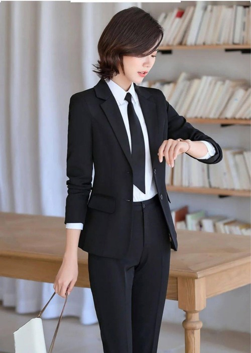 女士商务会议正装搭配指南：西装套装连衣裙穿搭技巧-美派服饰网(图1)