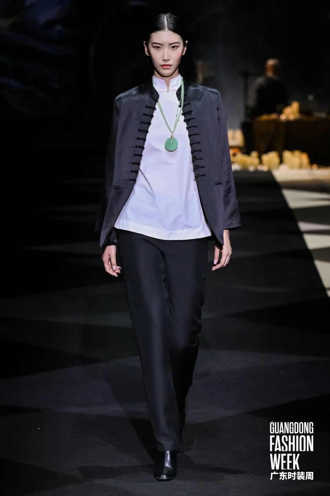 非遗国风服饰品牌曼陀心亮相广东时装周,展现东方美学新时尚-美派服饰网(图9) 图片