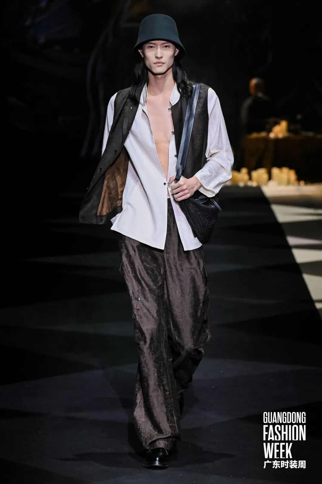 非遗国风服饰品牌曼陀心亮相广东时装周,展现东方美学新时尚-美派服饰网(图12) 图片