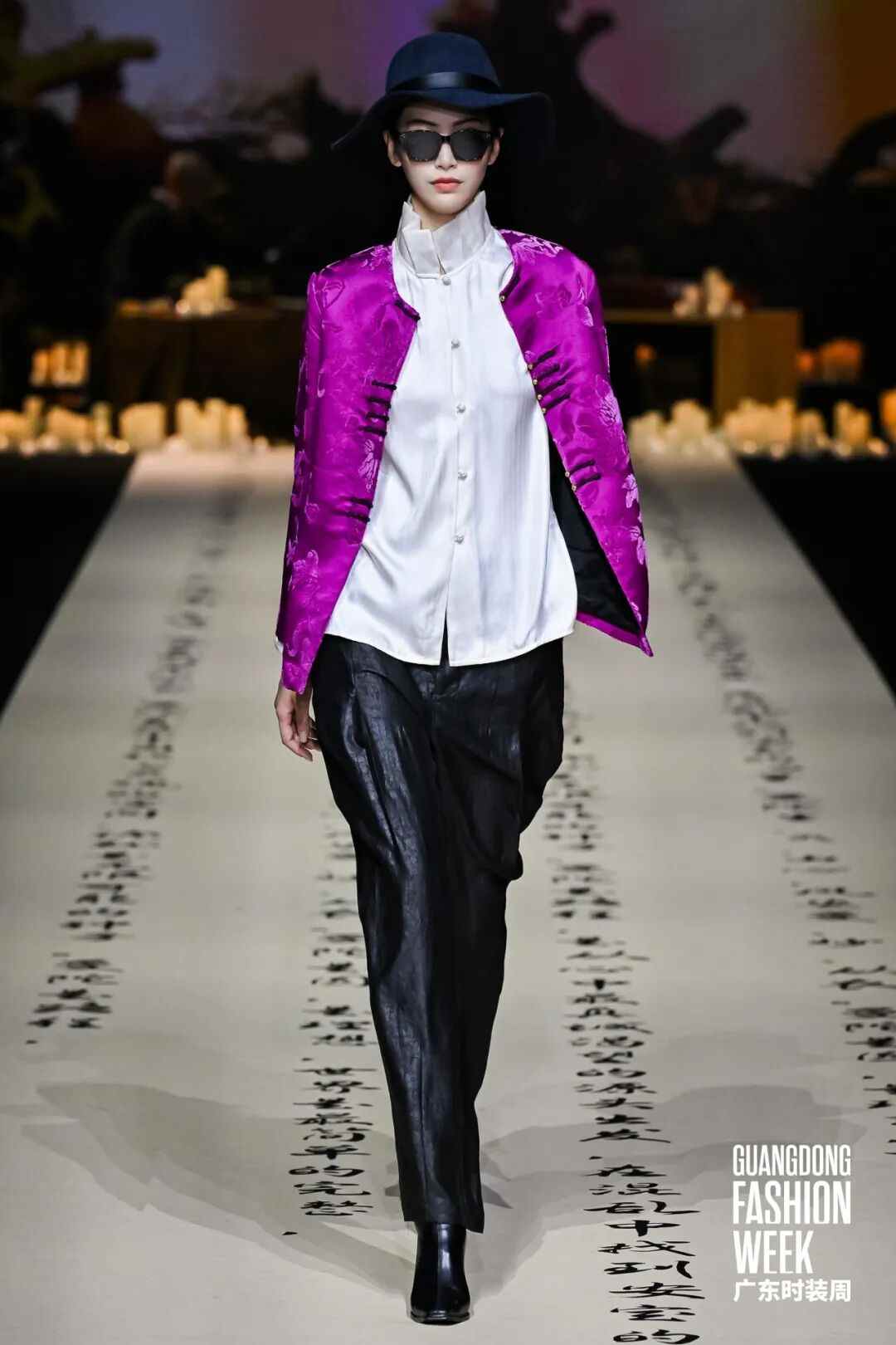 非遗国风服饰品牌曼陀心亮相广东时装周,展现东方美学新时尚-美派服饰网(图17) 图片