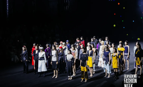 中韩时尚品牌联名发布秀展现跨文化潮流对话-美派服饰网(图2) 中韩时尚品牌联名发布秀展现跨文化潮流对话-美派服饰网(图2)