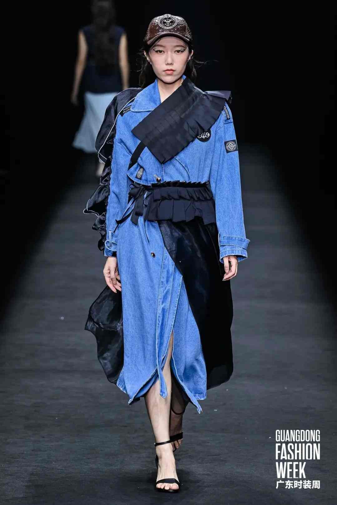 中韩时尚品牌联名发布秀展现跨文化潮流对话-美派服饰网(图11) 图片