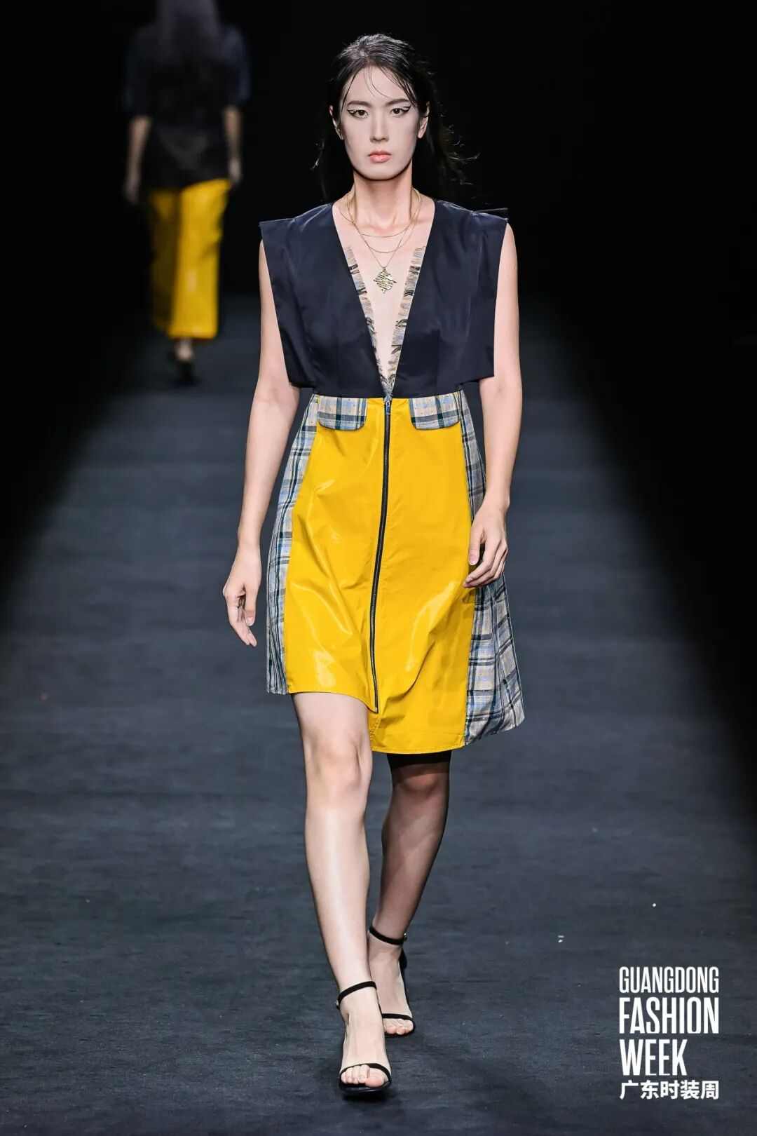 中韩时尚品牌联名发布秀展现跨文化潮流对话-美派服饰网(图14) 图片