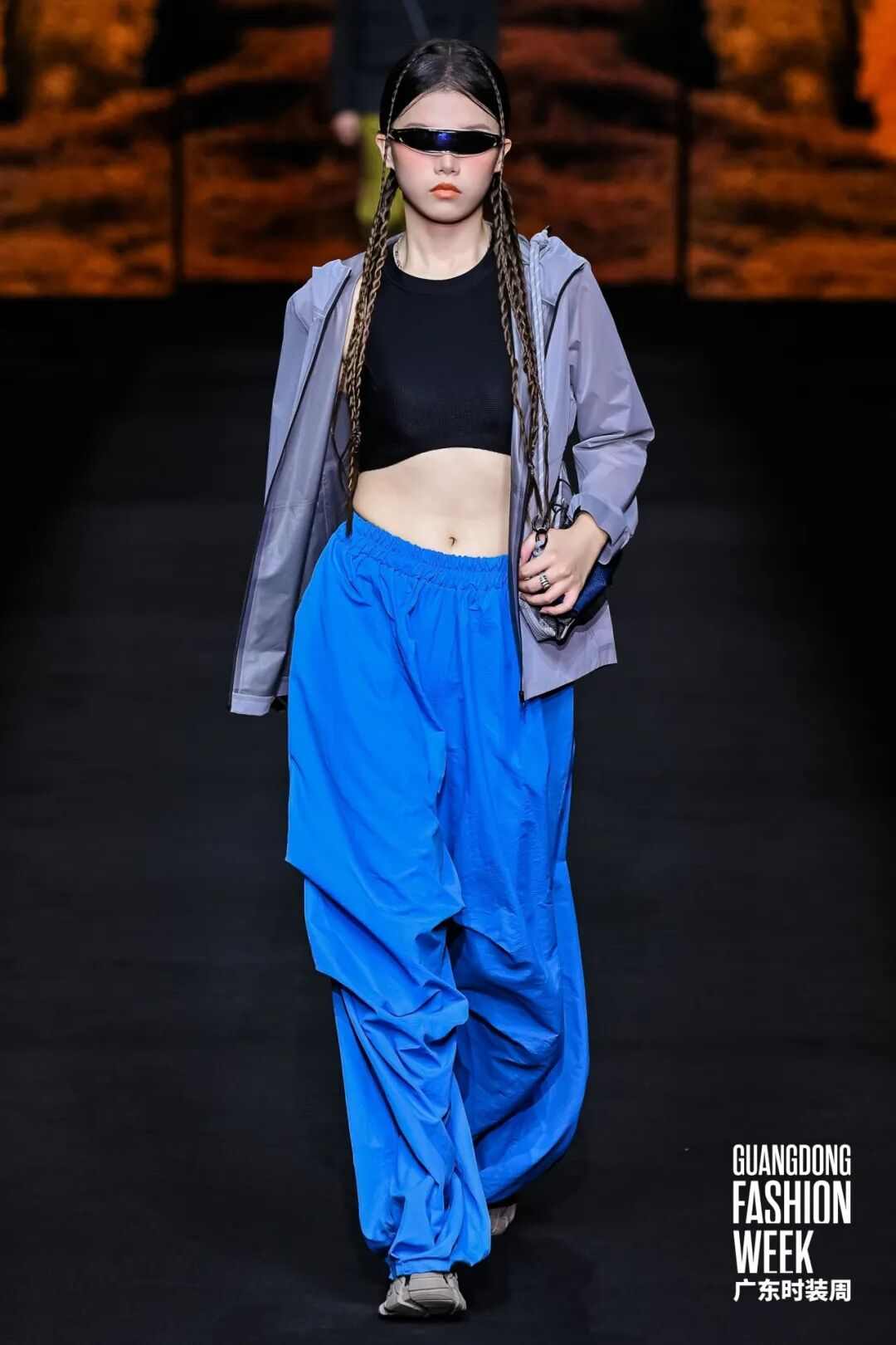 粤港澳大湾区时尚产业迎全运 运动时尚大秀展现创新活力-美派服饰网(图5) 图片