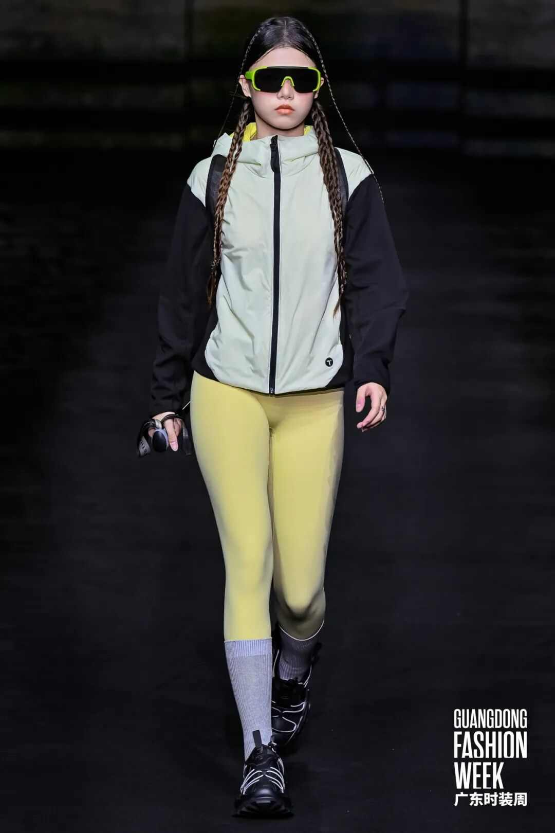 粤港澳大湾区时尚产业迎全运 运动时尚大秀展现创新活力-美派服饰网(图6) 图片