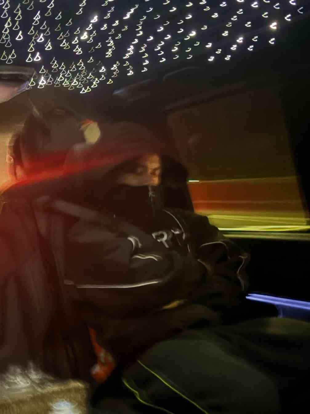 甜茶形象大转变引发争议，从文艺男神到街头风的突围之路-美派服饰网(图12)