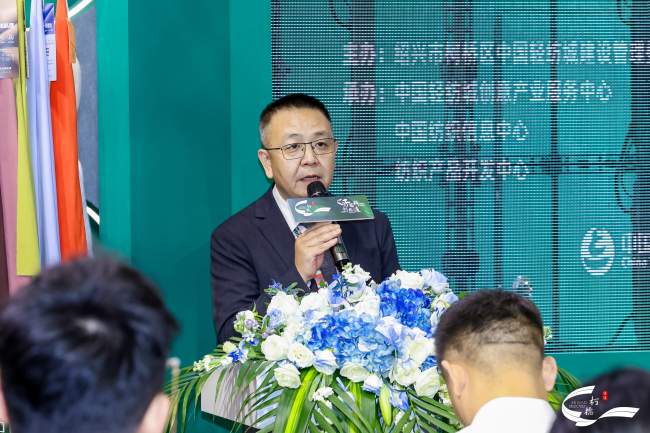 柯桥优选面料对接会火爆举办 27家服装品牌精准匹配供应链-美派服饰网(图3) 柯桥优选面料对接会火爆举办 27家服装品牌精准匹配供应链-美派服饰网(图3)