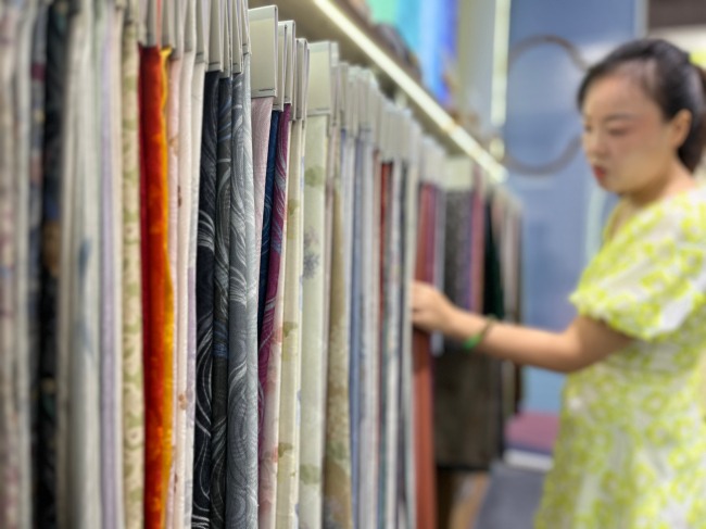 非遗吴罗织造技艺传承企业参展面辅料展十周年创新发展之路-美派服饰网(图2) 非遗吴罗织造技艺传承企业参展面辅料展十周年创新发展之路-美派服饰网(图2)