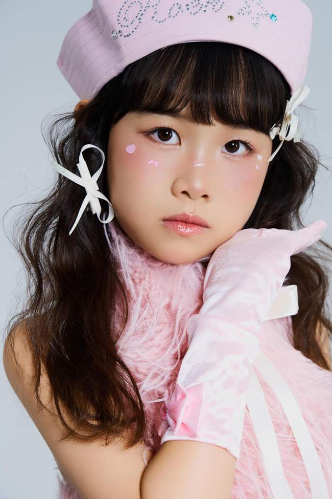 从赛场新星到文化纽带：Elle Hong卡特兔第十一届潮童星