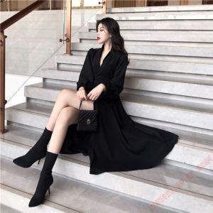 v领黑色连衣裙搭配【图】