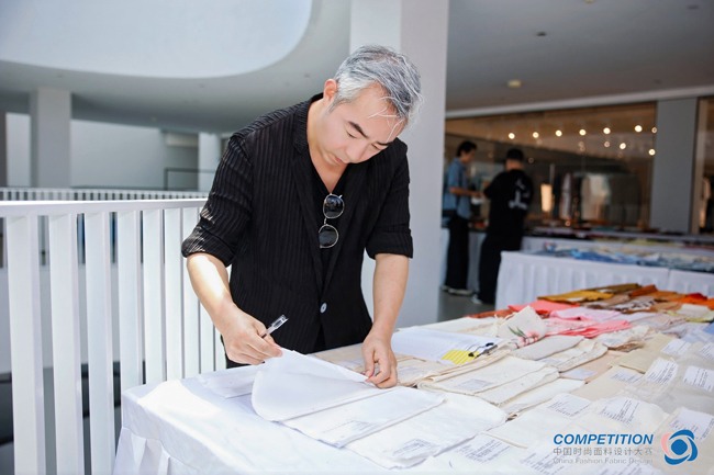 赛得利两大单项奖火热开评！优可丝®与莱赛尔纤维如何引领时尚绿色变革？(图13)