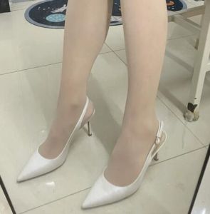 搭配高跟鞋的袜子【图】这样选真没错