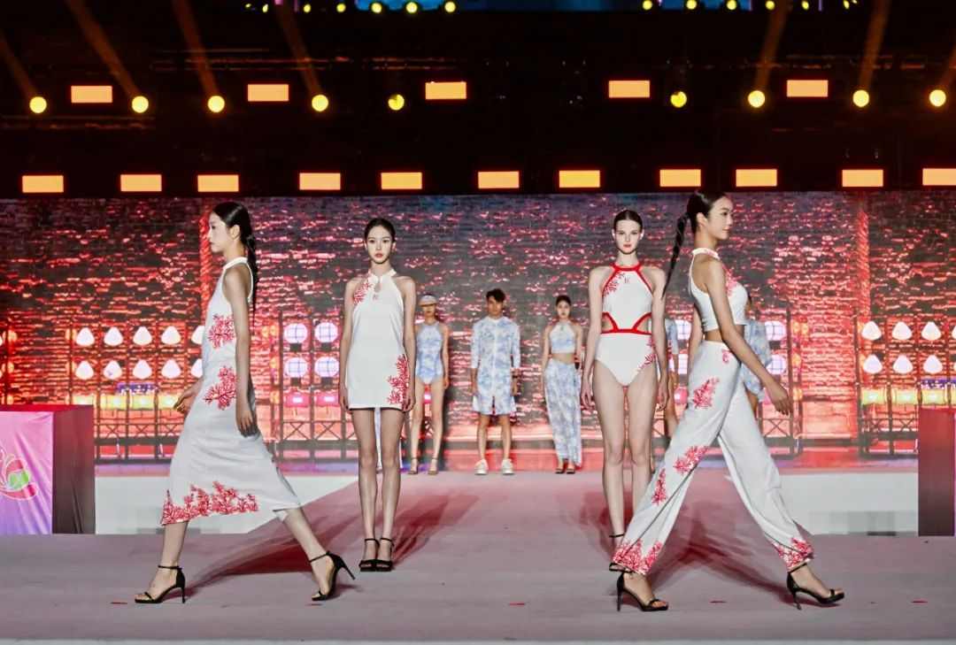 兴城泳装博览会启动出海新商机 全球采购商齐聚签约预计达10亿元-美派服饰网(图19) 图片