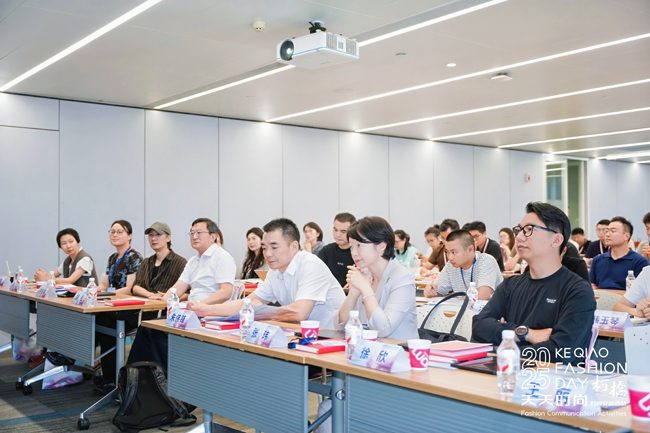 纺织企业品牌创新发展策略与时尚品牌建设路径-美派服饰网(图2) 纺织企业品牌创新发展策略与时尚品牌建设路径-美派服饰网(图2)