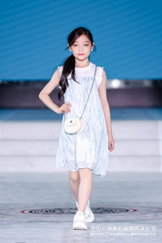 第八届中国国际儿童时尚周泉州开幕 打造国潮童装创新高地-美派服饰网(图26) 第八届中国国际儿童时尚周泉州开幕 打造国潮童装创新高地-美派服饰网(图26)