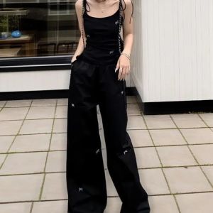 吊带背心配阔腿裤穿搭指南，夏日时尚休闲组合-美派服饰网