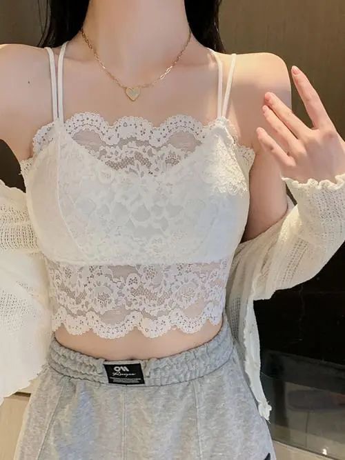 吊带内衣搭配指南：8种时尚穿搭展现女性魅力-美派服饰网(图3)