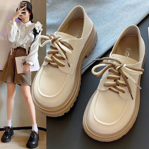 女英伦风鞋子搭配指南：6种经典鞋款打造优雅复古造型-美派服饰网(图2)