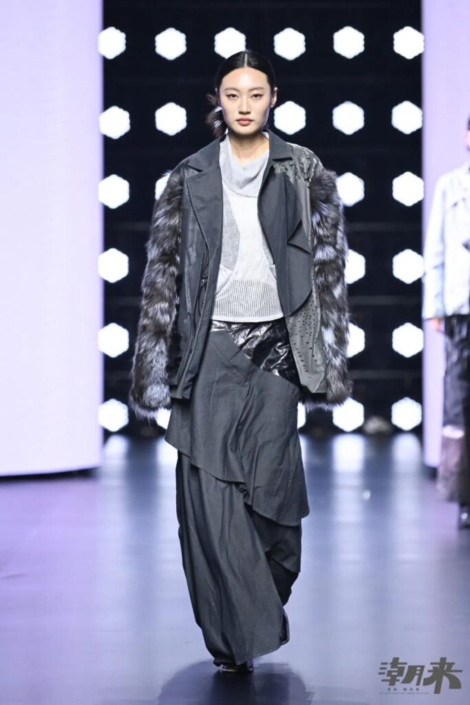 第二十八届真皮标志杯国际皮革时装设计大赛圆满落幕-美派服饰网(图29) 第二十八届真皮标志杯国际皮革时装设计大赛圆满落幕-美派服饰网(图29)