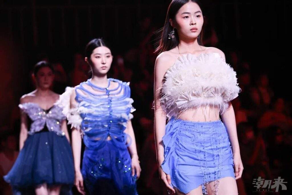 机械隐修与灵脉复苏的时尚交融，探索科技与传统的美学边界-美派服饰网(图13)