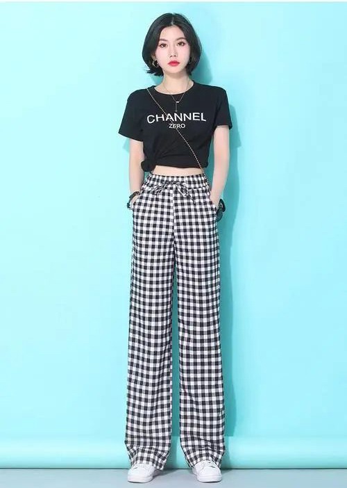 格子阔腿裤搭配技巧，轻松穿出时尚优雅气质-美派服饰网(图1)