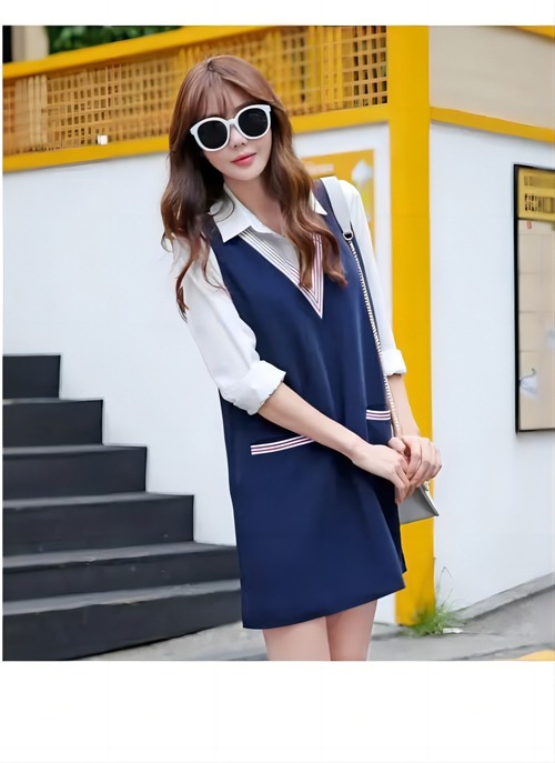 藏蓝色无袖连衣裙搭配技巧，优雅时尚穿搭指南-美派服饰网(图1)