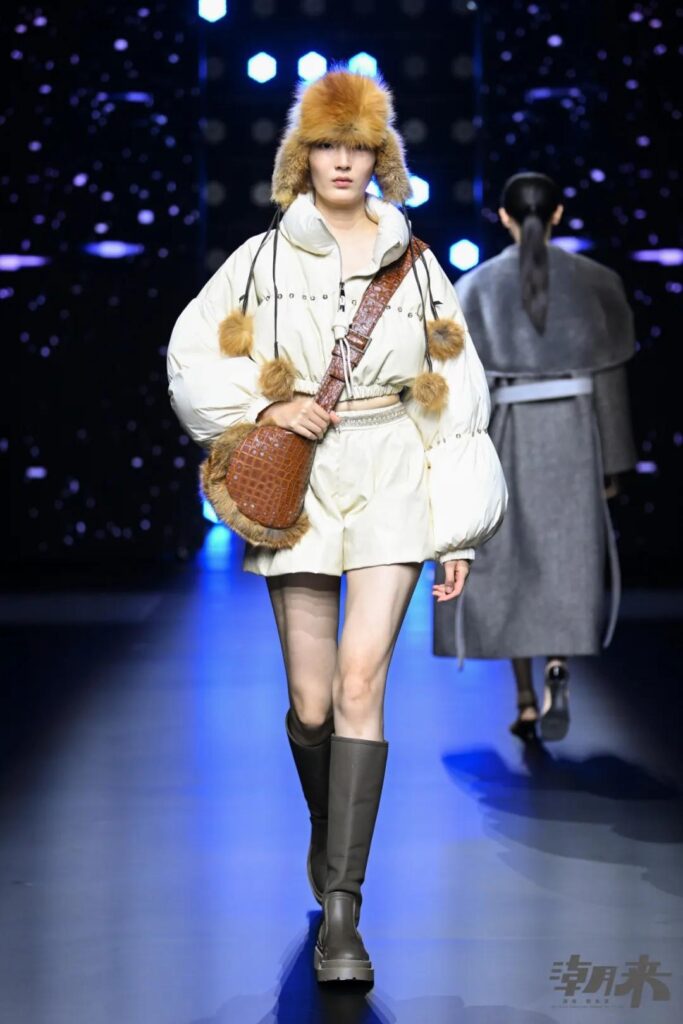 海尚风红红设计专场发布 皮革时尚展现多元叙事-美派服饰网(图6)