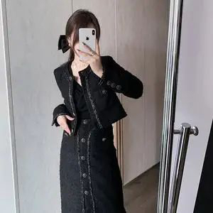 黑色裙子外套怎么搭？小香风单品打造优雅高贵造型-美派服饰网(图3)