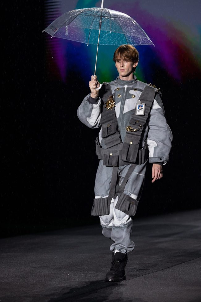 2025年中国美术学院时尚设计学院“七十二变・分身有道”毕业展开幕时装秀(图7) 2025年中国美术学院时尚设计学院“七十二变・分身有道”毕业展开幕时装秀(图7)