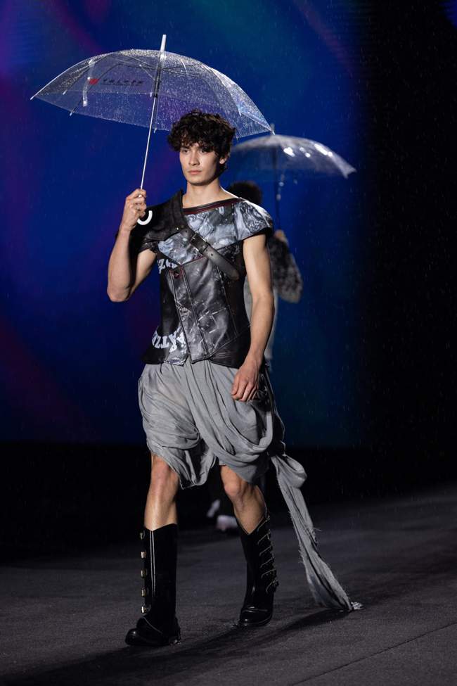 从“七十二变”到“分身有道”：国美时尚设计学院毕业展的东方哲思-美派服饰网(图6)