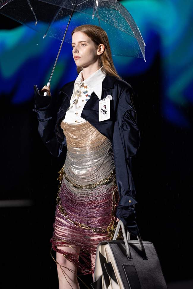 中国美术学院时尚设计学院毕业展分身有道演绎设计无限可能-美派服饰网(图8) 中国美术学院时尚设计学院毕业展分身有道演绎设计无限可能-美派服饰网(图8)