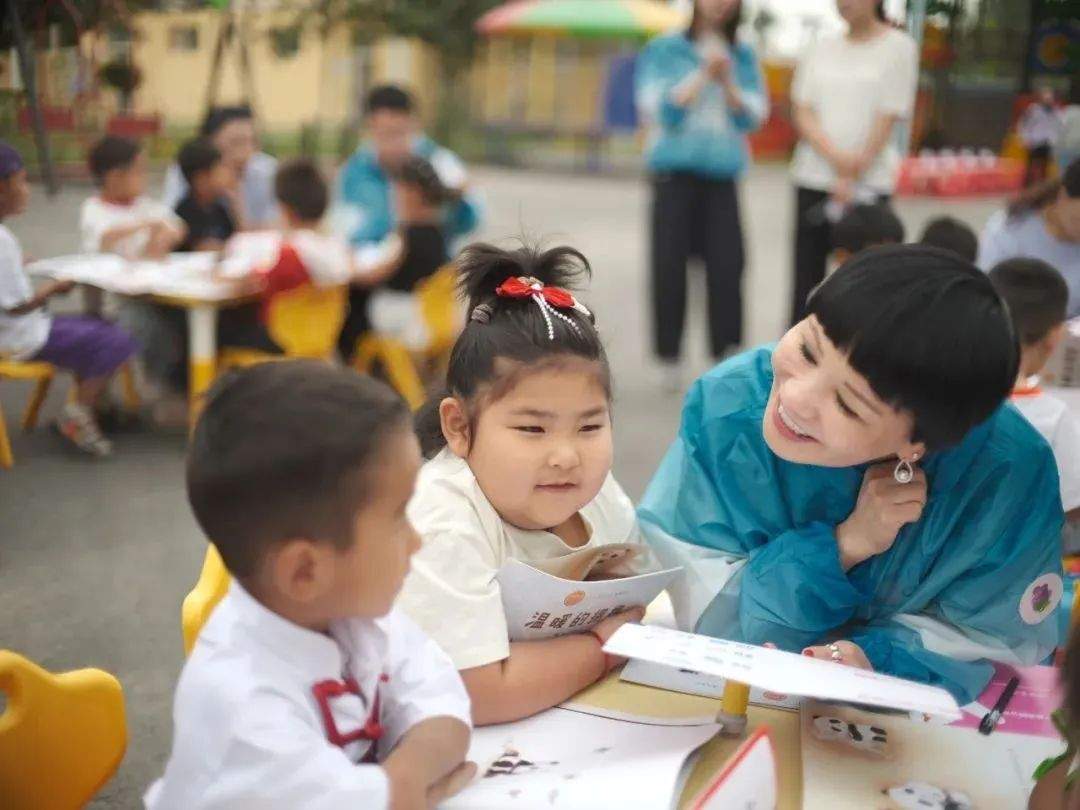 玩具行业爱心接力 千余名边疆儿童获赠玩教具物资-美派服饰网(图12) 图片