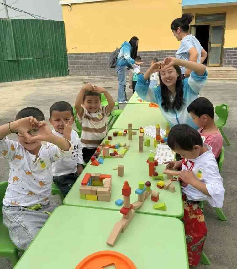 玩具行业爱心接力 千余名边疆儿童获赠玩教具物资-美派服饰网(图25) 图片
