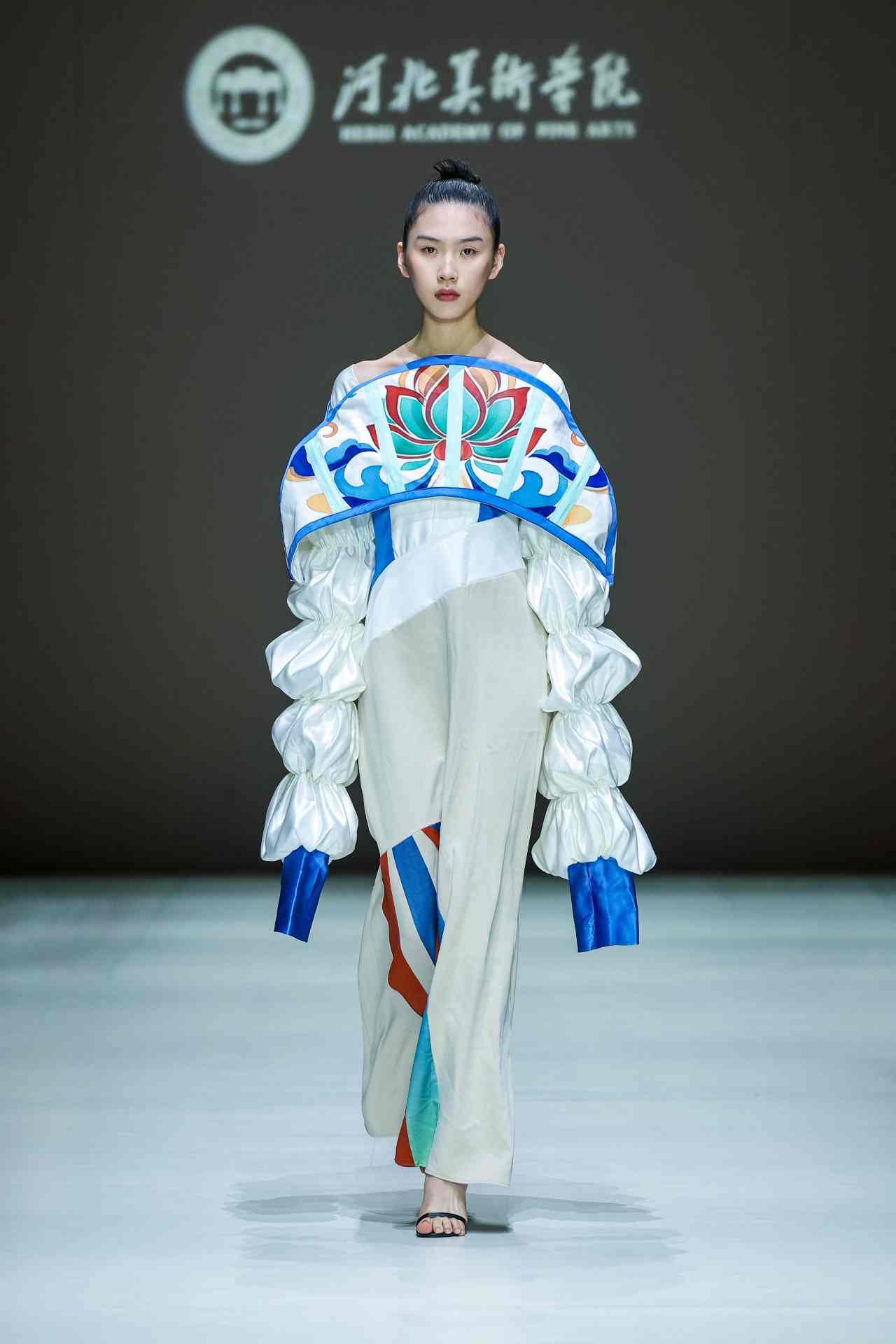 河北美术学院设计学院2025毕业设计作品亮相中国国际大学生时装周(图9)