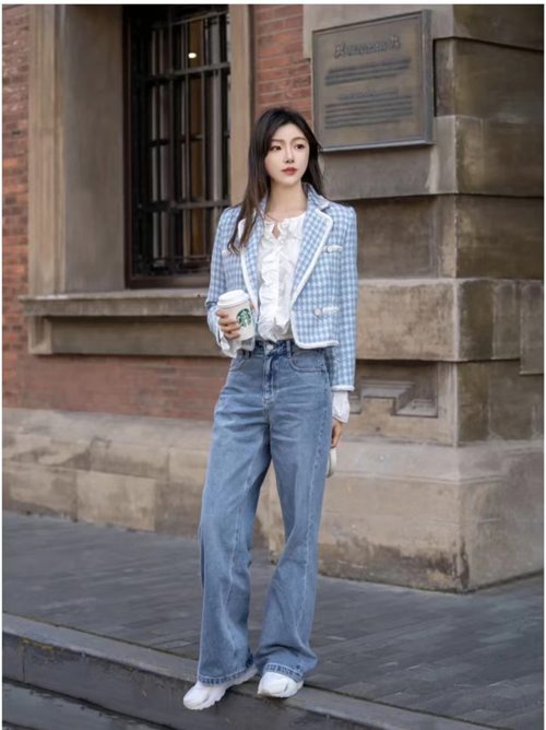 宽松牛仔裤搭配什么上衣【图文】(图2) 宽松牛仔裤搭配什么上衣【图文】(图2)