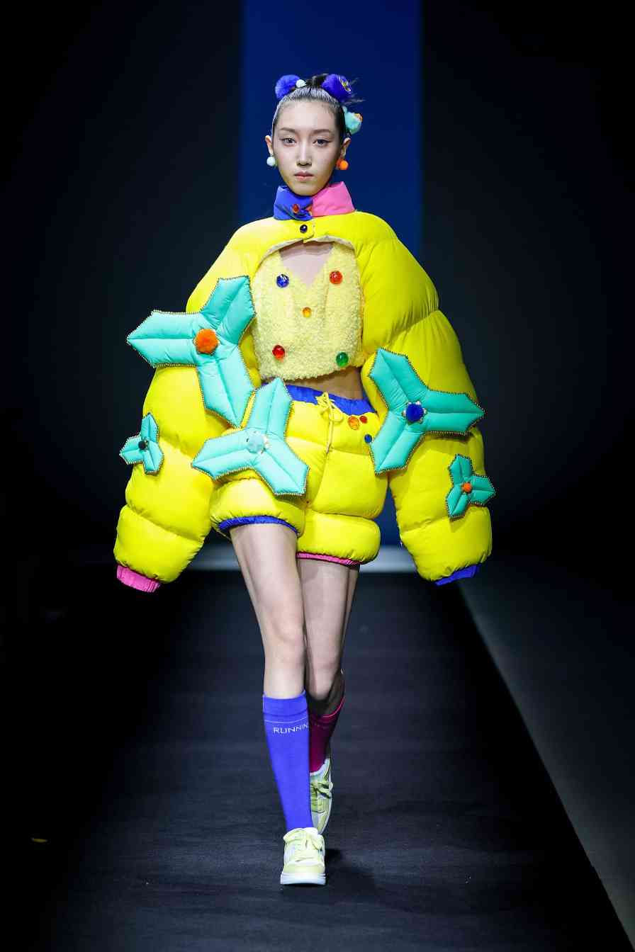 河北美术学院设计学院2025毕业设计作品亮相中国国际大学生时装周(图10)