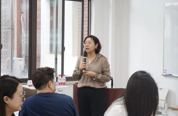 聚焦二次元商业打造,精英研修社课堂干货来了! 聚焦二次元商业打造,精英研修社课堂干货来了!