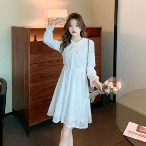 白色蕾丝连衣裙搭配【图文】