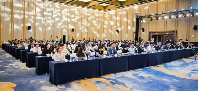 柯桥这场活动，竟藏着中国纺织品牌创新发展的“秘密”？(图2)