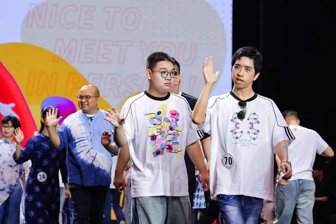 非遗服饰引领时尚秀 高中生为特殊儿童点亮自信之路-美派服饰网(图9) 图片