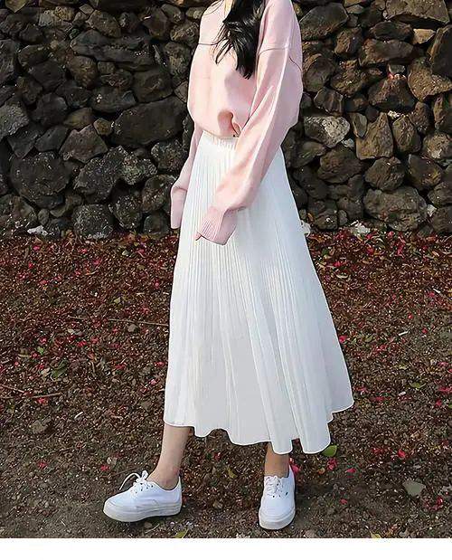 雪纺A字裙百变上衣搭配指南：风格场合全解析-美派服饰网(图2)