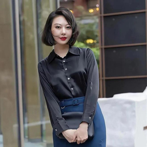女性优雅穿搭指南：衬衫连衣裙与高跟鞋的完美组合技巧-美派服饰